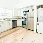 Brand New Koreatown Loft With 3 Levels 2 Parking Spots