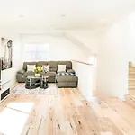 Brand New Koreatown Loft With 3 Levels 2 Parking Spots