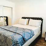 Modern Remodeled 1-Bedroom Close To Hollywood Walk Of Fame With Parking