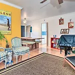 Santa Monica Townhome - Close To Beach!