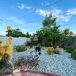 Charming 3Br House - Hal-Uc