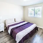 Spacious 5 Bedroom 3 Bath Modern Home By Downtown La With Parking