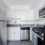 La Cozy 1 Bedroom Free Parking