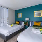 Universal Studios 8 Min Drive Two Bedroom Apartment With Free Parking
