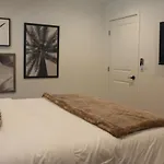 Great House In Middle Of La