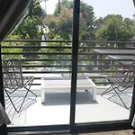 Great House In Middle Of La