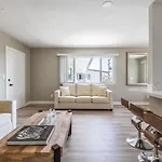 Modern Luxury Apartment Weho Boys Town