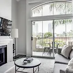 West La 2Br W Rooftop Courtyard Lax-1055