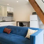 English Cottage Guest House Walk To The Grove And Lots Of Attractions