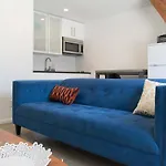 English Cottage Guest House Walk To The Grove And Lots Of Attractions