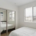 Gold Point Hollywood Apartments