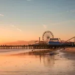 Swim Dine Relax In Marina Del Rey