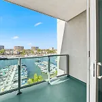 Emerald Gem 2Bedroom 2Bath With Full Marina View