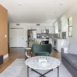 Mid-Wilshire 2Br W Roof Terrace Nr Shopping Lax-1121
