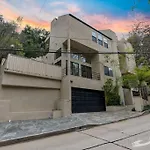 Wonderland Park Villa