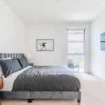 Brand New Luxury Apartment Weho D