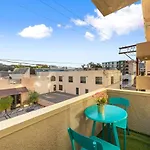Beverly Hills Chic 2 Bed 2Bath With Patio And Parking 309