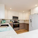 Brand New Remodeled 3 Bedroom Home In Reseda