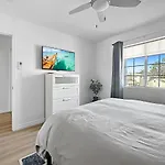 Discount For 30 Days Plus Stay In Culver City