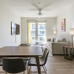New Weho Luxury Apartment D