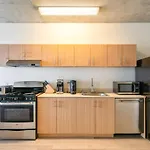 New 2Br Upscale Hollywood Apartment