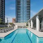 Gorgeous Dtla Condo W/ High Ceilings