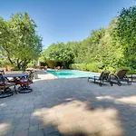 Granada Hills Condo With Community Pool And Workspace