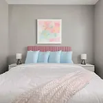 Fun Mid-City New Home Sleeps 10 Near Usc/Dtla/Expo
