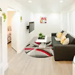 Cozy Small 2 Bedroom In Koreatown/Hollywood