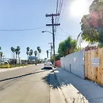 North Hollywood Home About 3 Mi To Universal Studios!