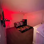 Hollywood House