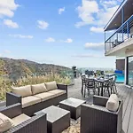 Hollywood Hills Infinity Villa