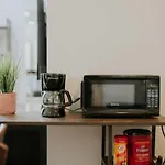 Modern Studio 10 Min Walk To Usc Near Dtla Ktown