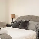 Comfortable 2Br Unit In The Heart Of K-Town