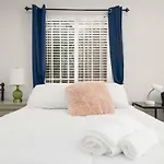 Modern Studio 10 Min Walk To Usc Near Dtla Ktown