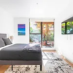 2Br Hollywood Luxury Condo