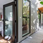 2Br Hollywood Luxury Condo