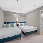 Beryl Breeze - Rooftop Pool Sunny 2Br By The Pier