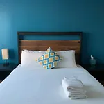 Hometel Suites