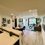 Century City Chic 4 Sleep Free Parking 402