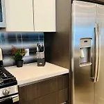Century City Chic 4 Sleep Free Parking 402