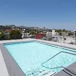 Hollywood 1Bed Apt W Rooftop Pool & Panoramic View