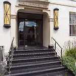 Beautiful Apartment In The Heart Of Koreatown!