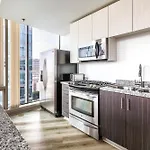 2Br Luxury Highrise Hollywood