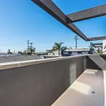 Luxurious Venice Oasis Home