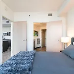 2Br Luxury Highrise Hollywood
