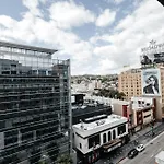 Luxurious Hollywood Condo