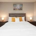 Heart Of Hollywood 2 Bedroom Suite