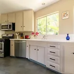 Stunning Hollywood Midcentury Modern-Views-Best Location!