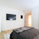 2Br Hollywood Luxury Condominium